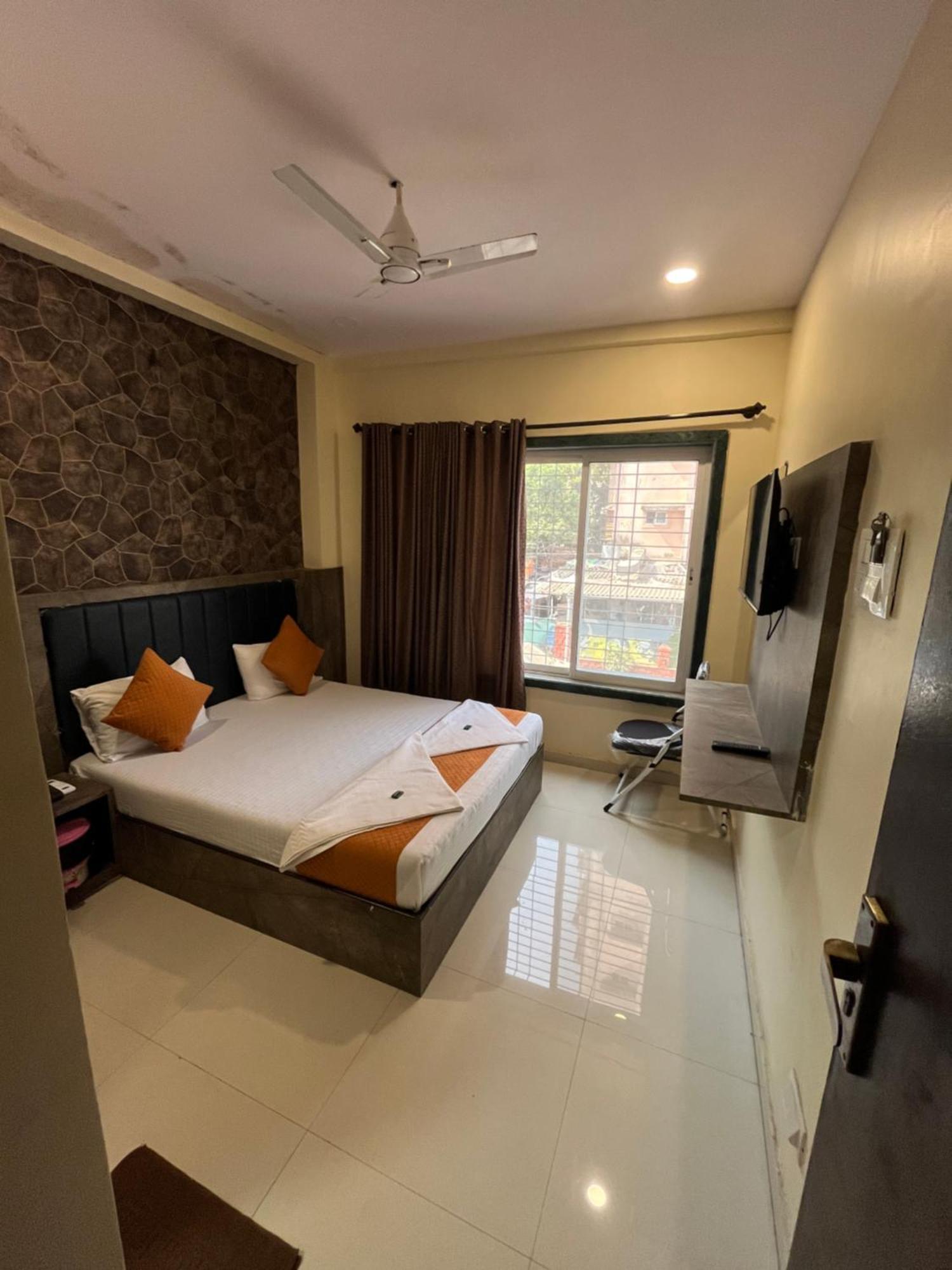 Hotel Grand Bella Mumbai Exterior photo