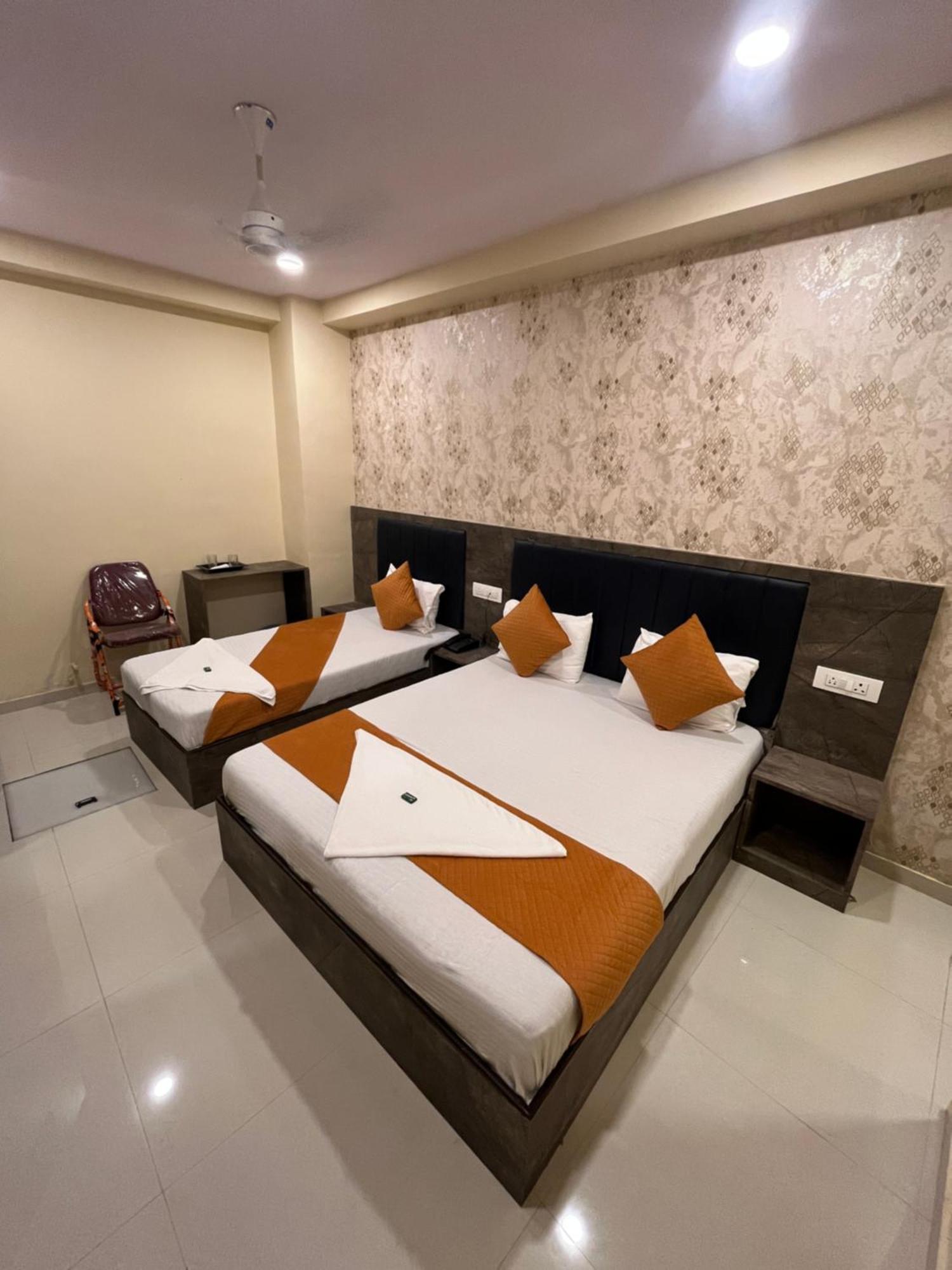 Hotel Grand Bella Mumbai Exterior photo