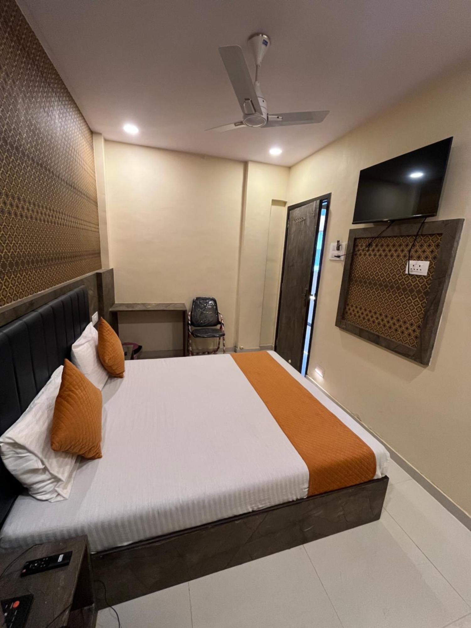 Hotel Grand Bella Mumbai Exterior photo